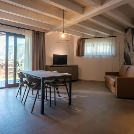 Aparthotel Paradise Riva del Garda